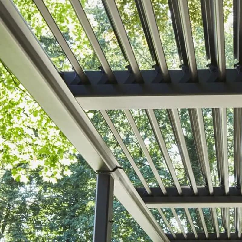 Pergola bioclimatique en aluminium 10x10 pieds