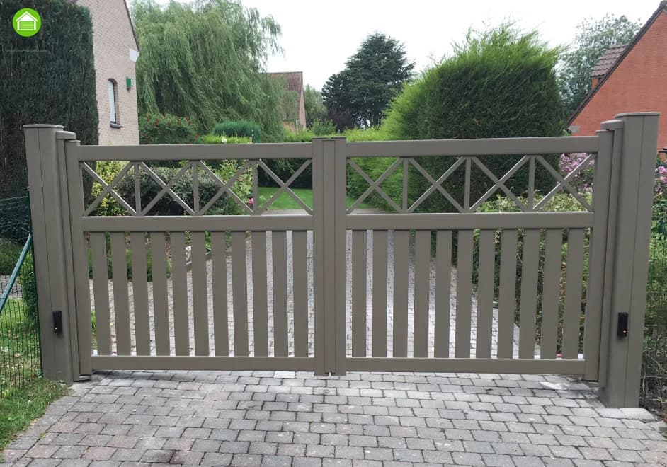 Panneau de clôture de luxe, design supérieur, porte de jardin, bâtiment d'appartement, allée, bâtime