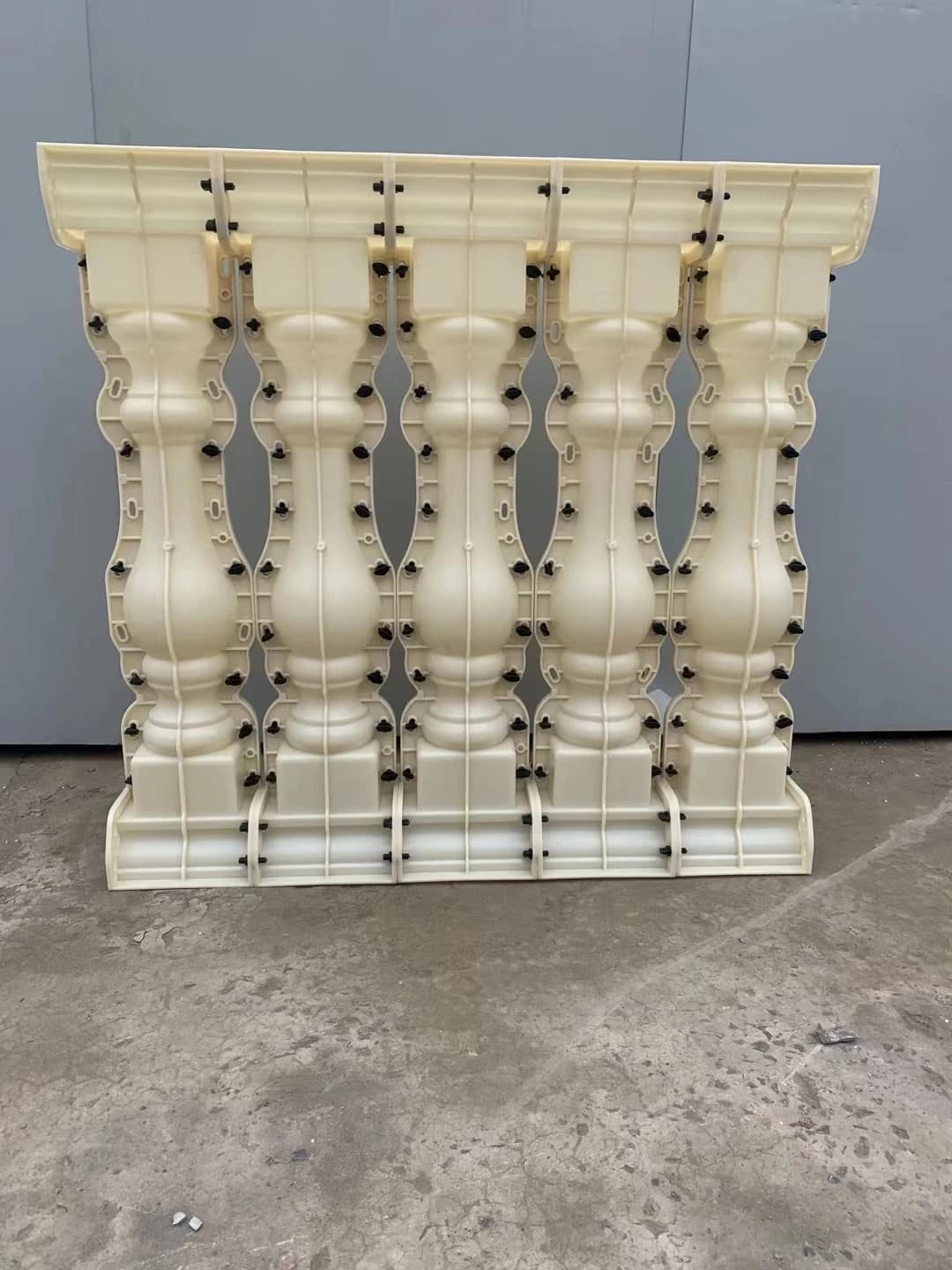 5 par mètre ABS terrasse coulée décorative main courante vase colonne béton clôture forme balustrade moule