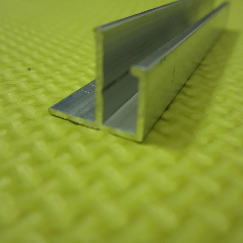 Accessoires : Profilé en aluminium plat