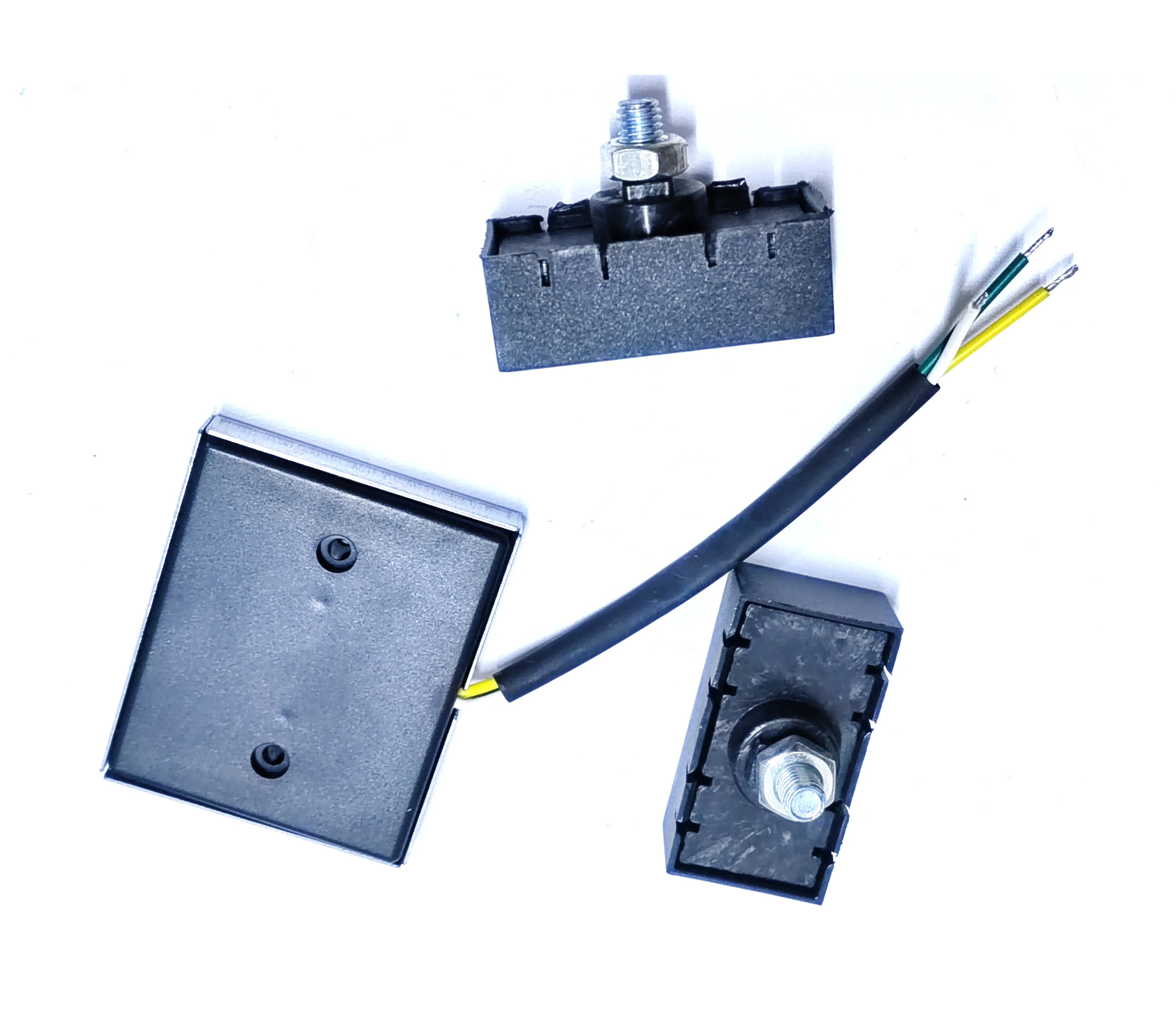 Moteur d'ouverture de portail coulissant avec interrupteur de fin de course magnétique normalement ouvert (NO) et supports de fixation