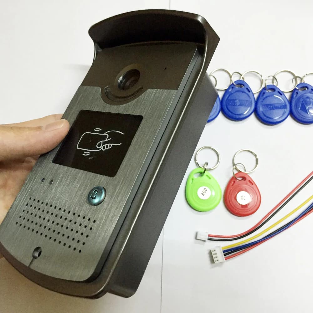 Système d'interphone vidéo avec 1 lecteur de carte RFID