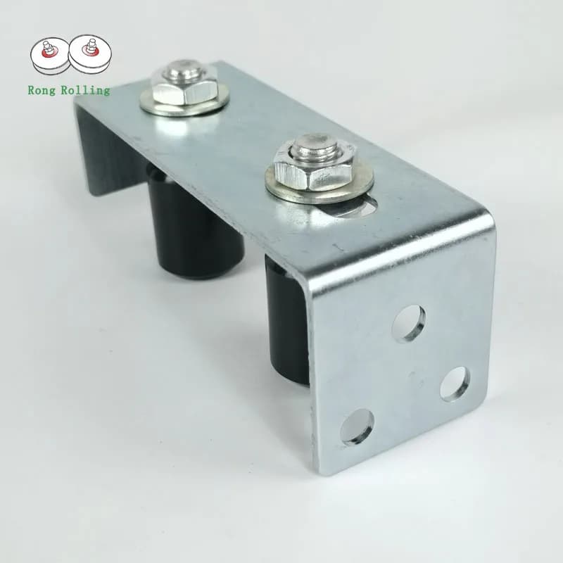 Support de rouleau de guidage supérieur pour portail coulissant