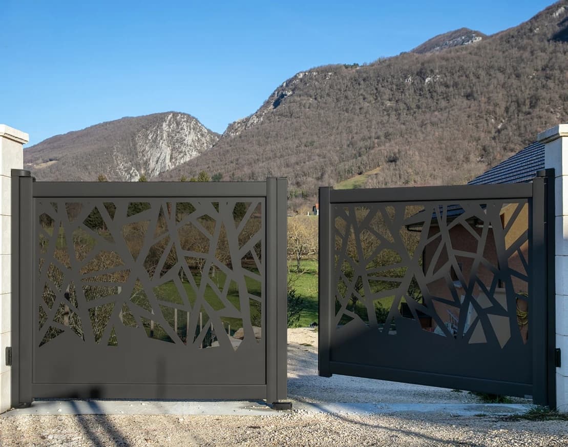 Porte de jardin en aluminium