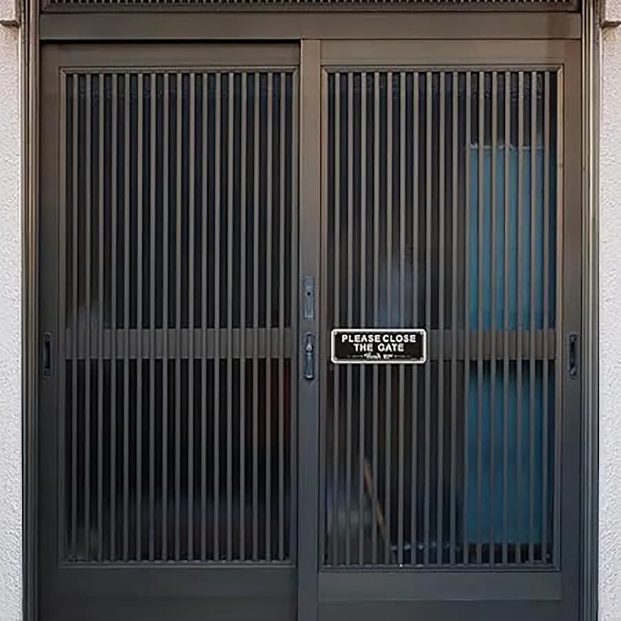 Panneau de porte en aluminium