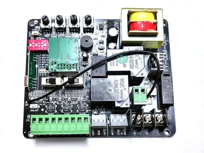 220V !! Carte mère de circuit contrôleur de moteur d'ouvre-porte coulissant Wi-Fi Tuya
