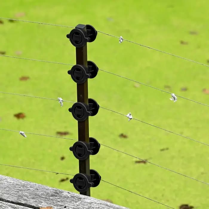 50 isolateurs de clôture électrique en vrac, clips ronds pour poteaux, isolateurs de fil électrique pour poteaux en bois, fixation de fil pour clôture de ferme