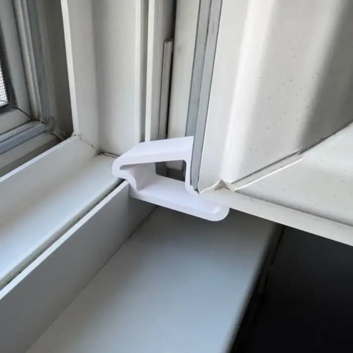 Cale de porte et fenêtre en plastique durable