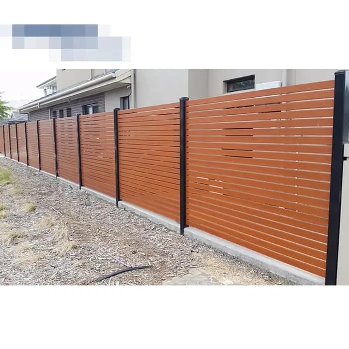 Panneau de clôture en aluminium marron/gris foncé pour jardins avec colonnes