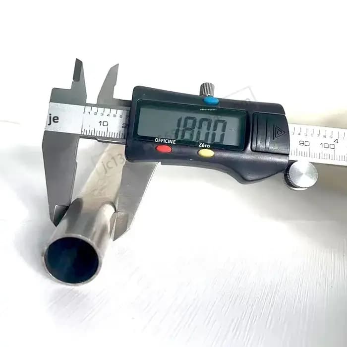 Tuyau en acier inoxydable résistant à la corrosion de 18 mm - Tube métallique rond pour l'industrie chimique et l'équipement de transformation des aliments
