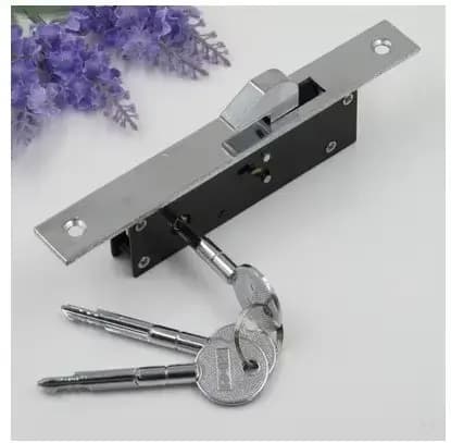 Serrure à crochet pour porte coulissante